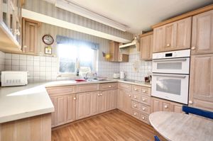 Kitchen- click for photo gallery